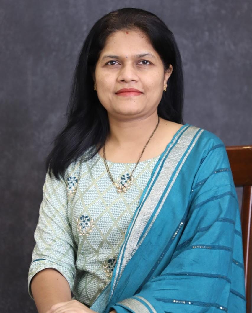 Dr Anita Munde Surgeon-Gastro, Breast, Piles