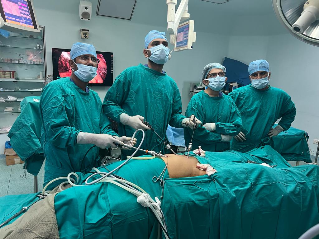 Dr Manoj Saini